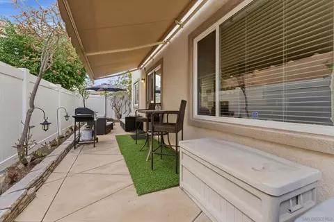 Exterior - 465 Ashbourne Gln, Escondido, CA 92027 photo 5 of 11