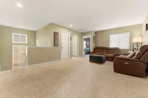 Entry Way - 465 Ashbourne Gln, Escondido, CA 92027 photo 4 of 5