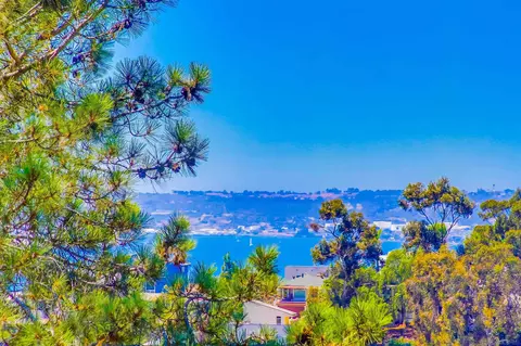 2854 Albatross St, San Diego, CA 92103