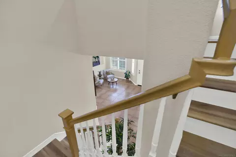 Entry Way - 7435 Neptune Dr, Carlsbad, CA 92011 photo 6 of 7
