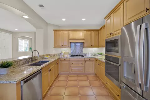 Kitchen - 7435 Neptune Dr, Carlsbad, CA 92011 photo 2 of 3