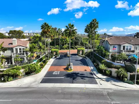 View/Area - 7435 Neptune Dr, Carlsbad, CA 92011 photo 4 of 11