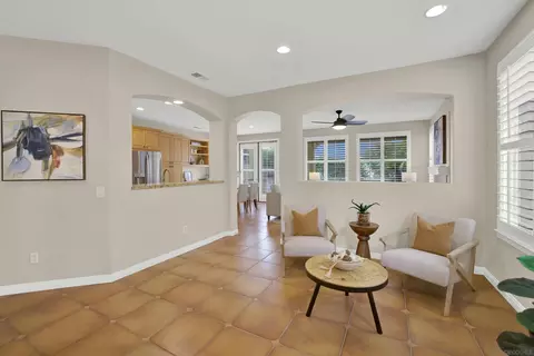 Entry Way - 7435 Neptune Dr, Carlsbad, CA 92011 photo 3 of 7