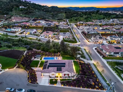 21992 Wilgen Rd, Escondido, CA 92029