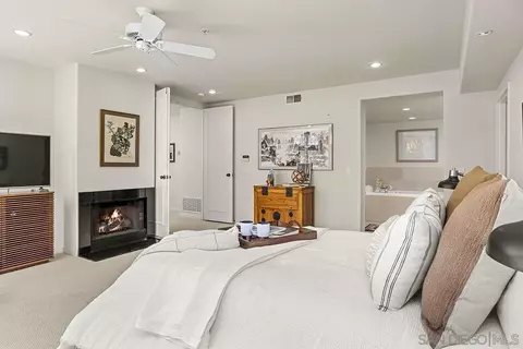 Bedroom - 302 Prospect St #7, La Jolla, CA 92037 photo 4 of 6