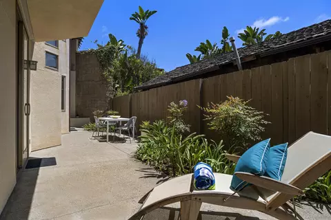 Exterior - 302 Prospect St #7, La Jolla, CA 92037 photo 3 of 5