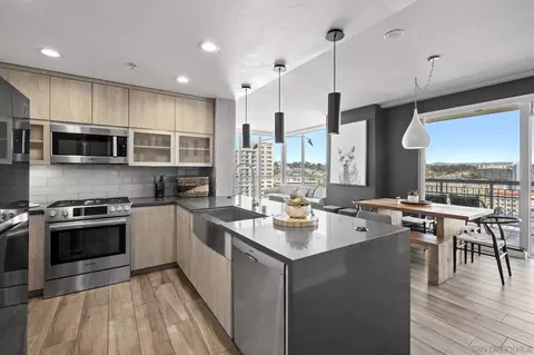 300 W Beech St #1808, San Diego, CA 92101