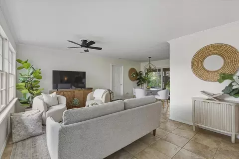Living - 8888 Jaylee Ave, Spring Valley, CA 91977 photo 2 of 3