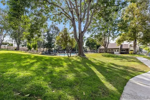 1444 Eagle Peak Ct # E, Chula Vista, CA 91910 photo 24