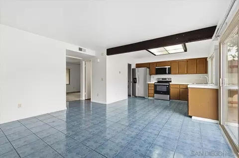 1444 Eagle Peak Ct # E, Chula Vista, CA 91910 photo 7