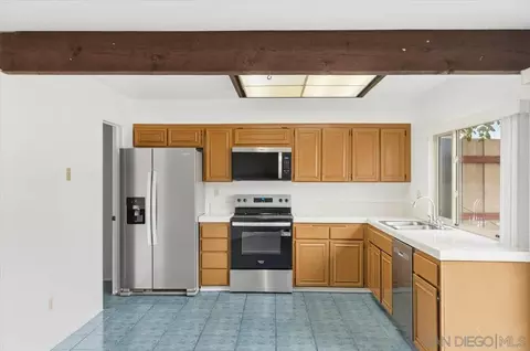 1444 Eagle Peak Ct # E, Chula Vista, CA 91910 photo 5
