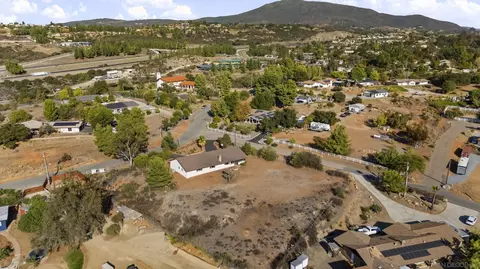 View/Area - 1429 Midway Dr, Alpine, CA 91901 photo 2 of 3