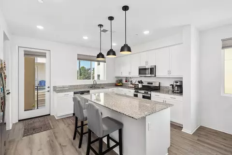 5405 Beach Bluff Ln #224, San Diego, CA 92154