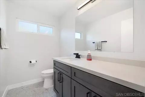 Bath - 826 Terrace Ave, Escondido, CA 92026 photo 4 of 4
