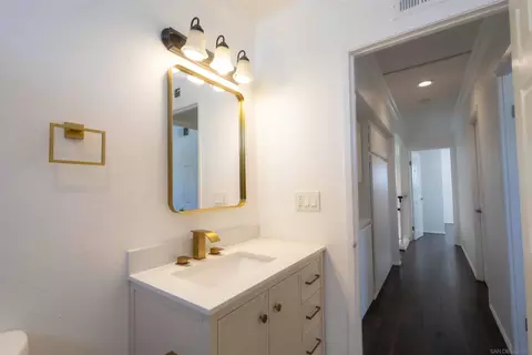 Bath - 10858 Buggywhip Dr, Spring Valley, CA 91978 photo 4 of 4