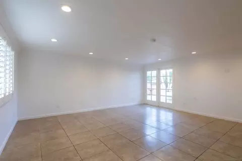 Living - 10858 Buggywhip Dr, Spring Valley, CA 91978 photo 6 of 9