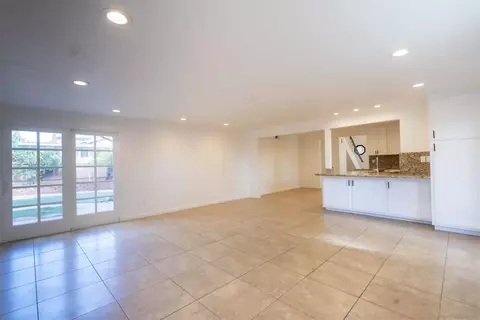 Living - 10858 Buggywhip Dr, Spring Valley, CA 91978 photo 7 of 9