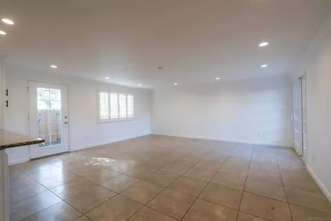 Living - 10858 Buggywhip Dr, Spring Valley, CA 91978 photo 5 of 9