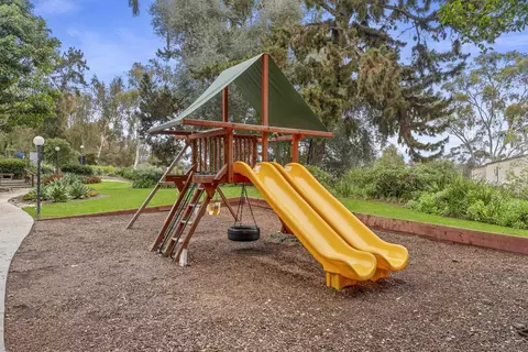 8871 Caminito Primavera, La Jolla, CA 92037 photo 5