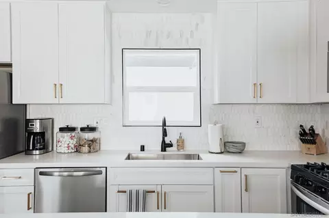 Kitchen - 1227-31 Center Ave, Oceanside, CA 92054 photo 14 of 22