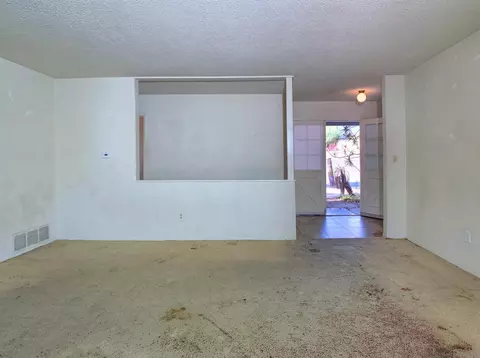 Living - 9443 Pebble Beach Dr, Santee, CA 92071 photo 3 of 3