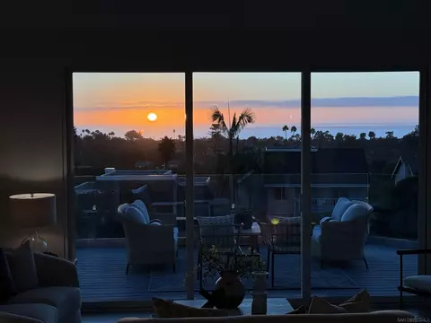 View/Area - 1711 Burgundy Rd, Encinitas, CA 92024 photo 3 of 13