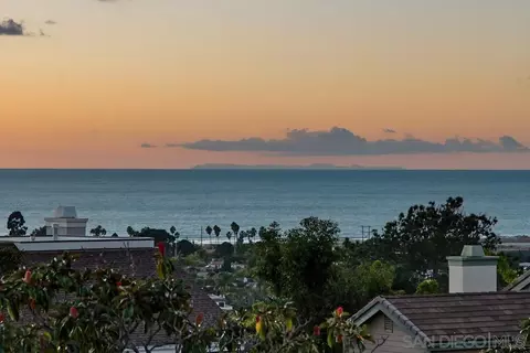 View/Area - 1711 Burgundy Rd, Encinitas, CA 92024 photo 2 of 13
