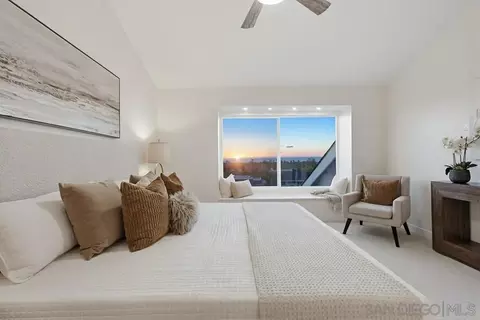 Bedroom - 1711 Burgundy Rd, Encinitas, CA 92024 photo 2 of 3