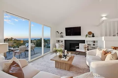 Living - 1711 Burgundy Rd, Encinitas, CA 92024 photo 1 of 2