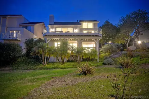 Exterior - 1711 Burgundy Rd, Encinitas, CA 92024 photo 5 of 6