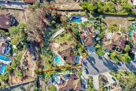 View/Area - 1930 Mountain Valley Ln, Escondido, CA 92029 photo 4 of 17