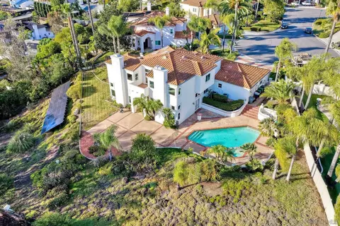 View/Area - 1930 Mountain Valley Ln, Escondido, CA 92029 photo 6 of 17