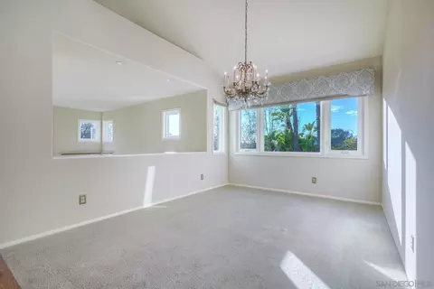 Dining - 1930 Mountain Valley Ln, Escondido, CA 92029 photo 1 of 3