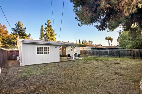 Exterior - 3708 Fairway Dr, La Mesa, CA 91941 photo 7 of 10