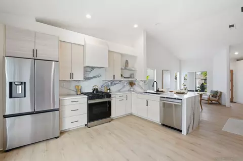 183 Plumosa St, Oceanside, CA 92058
