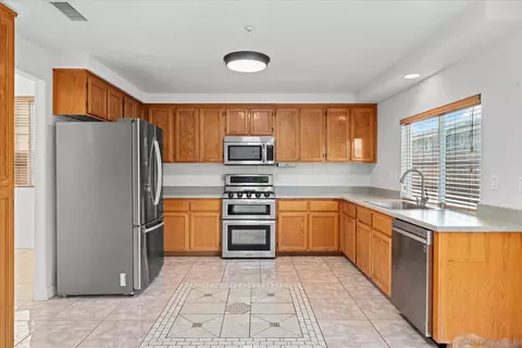 Kitchen - 1341 Somerset Ct, Ramona, CA 92065 photo 1 of 3