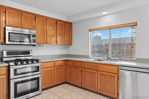 Kitchen - 1341 Somerset Ct, Ramona, CA 92065 photo 3 of 3