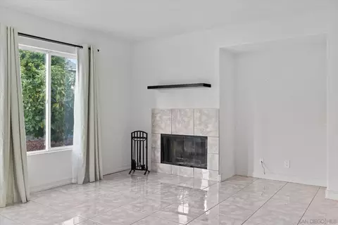 Living - 1341 Somerset Ct, Ramona, CA 92065 photo 6 of 6