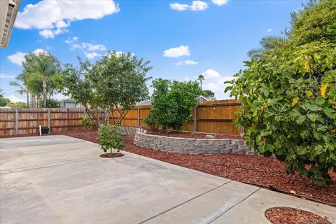 Exterior - 1341 Somerset Ct, Ramona, CA 92065 photo 6 of 18