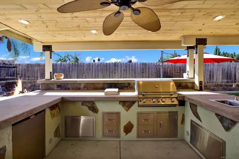 Kitchen - 643 Kimball St, Escondido, CA 92027 photo 9 of 9