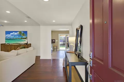 Entry Way - 643 Kimball St, Escondido, CA 92027 photo 1 of 2