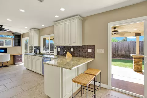 Kitchen - 643 Kimball St, Escondido, CA 92027 photo 6 of 9