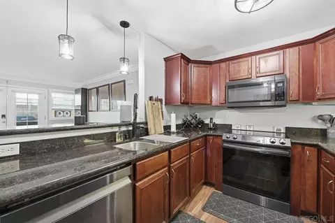 Kitchen - 506 Canyon Dr #9, Oceanside, CA 92054 photo 1 of 3