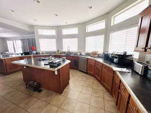 Kitchen - 39201 Opalocka Rd, Boulevard, CA 91905 photo 2 of 2