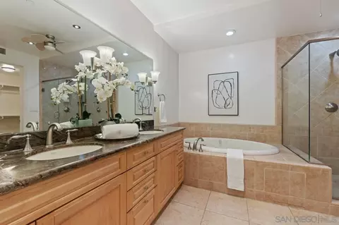 Bath - 1040 Genter St #103, La Jolla, CA 92037 photo 1 of 5