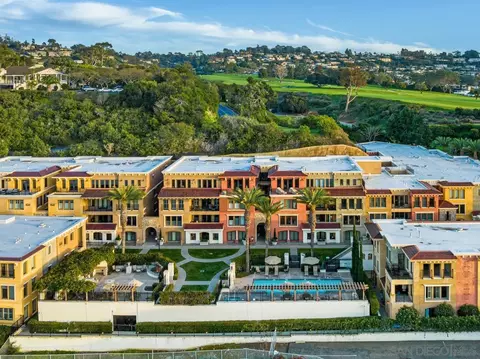 View/Area - 1040 Genter St #103, La Jolla, CA 92037 photo 2 of 2