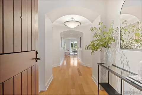 Entry Way - 1040 Genter St #103, La Jolla, CA 92037 photo 1 of 2