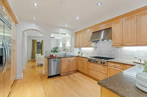 Kitchen - 1040 Genter St #103, La Jolla, CA 92037 photo 1 of 5