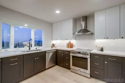 Kitchen - 9612 Summit Cir, La Mesa, CA 91941 photo 4 of 5