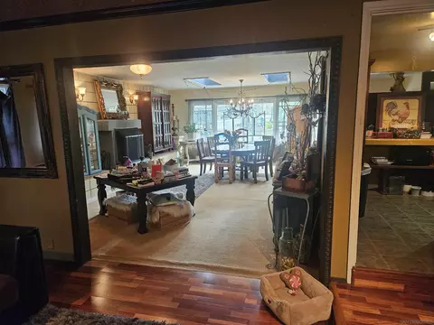 Dining - 935 Encinitas Blvd, Encinitas, CA 92024 photo 2 of 2